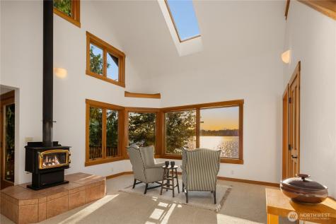 14433 Silven Avenue NE Bainbridge Island WA 98110