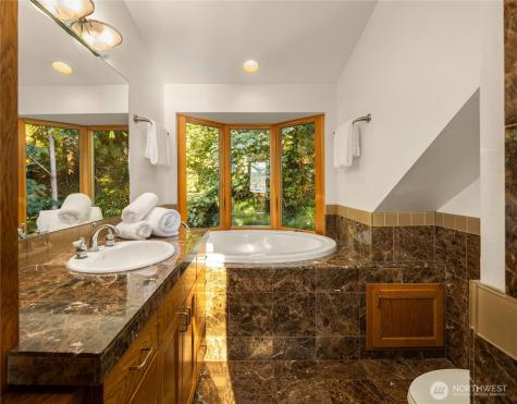 14433 Silven Avenue NE Bainbridge Island WA 98110