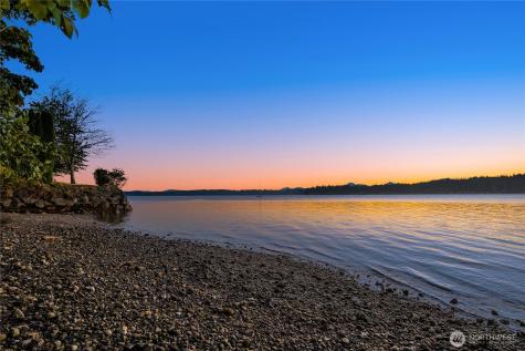 14433 Silven Avenue NE Bainbridge Island WA 98110