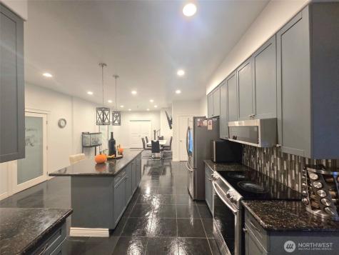 13711 Vickery Avenue E Tacoma WA 98446