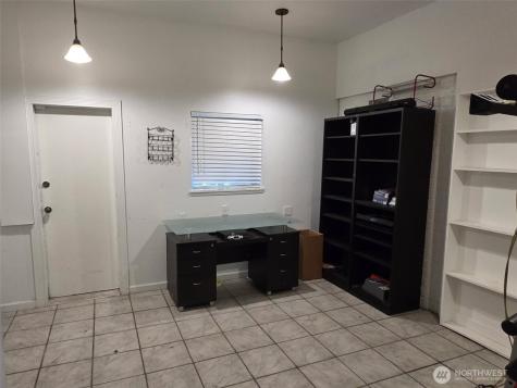 13711 Vickery Avenue E Tacoma WA 98446