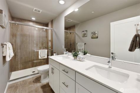 6633 NE 188th Court Kenmore WA 98028