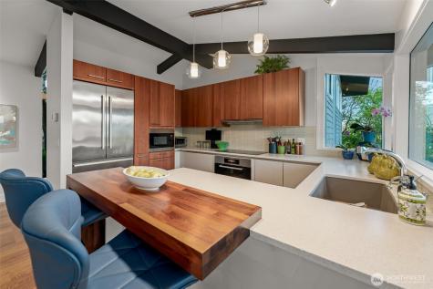17825 NE 9th Street Bellevue WA 98008