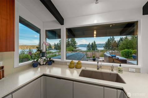 17825 NE 9th Street Bellevue WA 98008