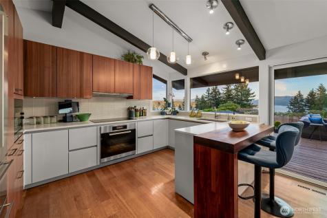 17825 NE 9th Street Bellevue WA 98008