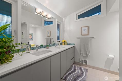 17825 NE 9th Street Bellevue WA 98008
