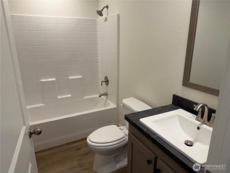 402 Maple Avenue Sunnyside WA 98944
