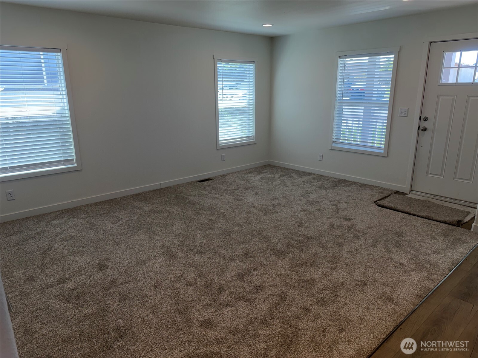 402 Maple Avenue Sunnyside WA 98944