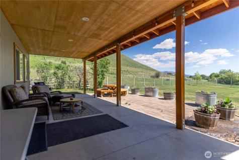 446 Rendezvous Road Winthrop WA 98862