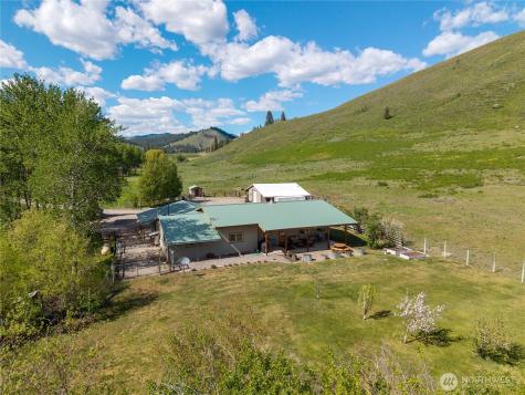 446 Rendezvous Road Winthrop WA 98862