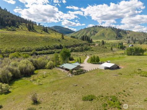 446 Rendezvous Road Winthrop WA 98862