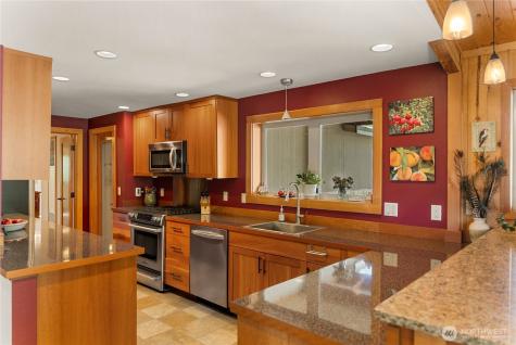 446 Rendezvous Road Winthrop WA 98862