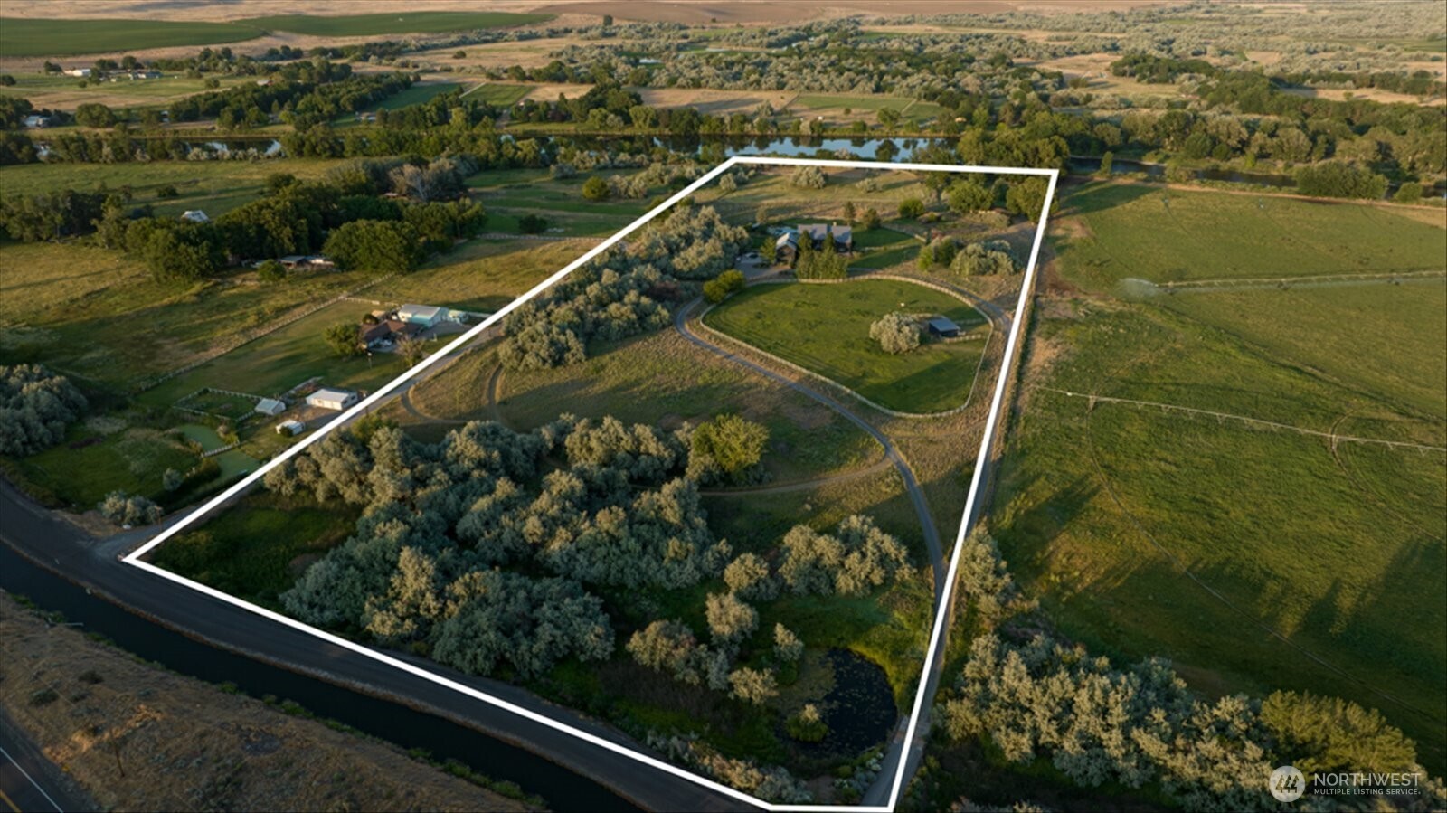 90705 N Yakima River Drive West Richland WA 99353