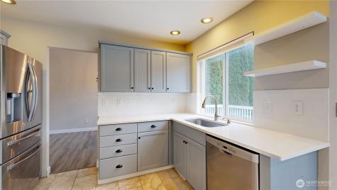 4124 Kapalea Way SE Lacey WA 98503