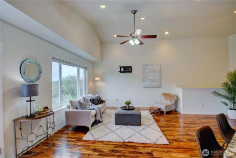 23799 Copper River Court Mount Vernon WA 98274