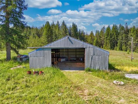 631 Deeter Road Newport WA 99156