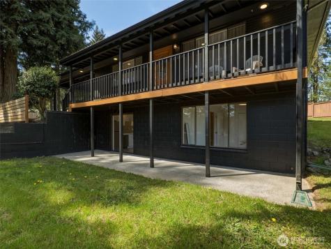 1366 SE SE High Ridge Court Port Orchard WA 98367