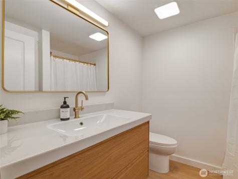 1366 SE SE High Ridge Court Port Orchard WA 98367