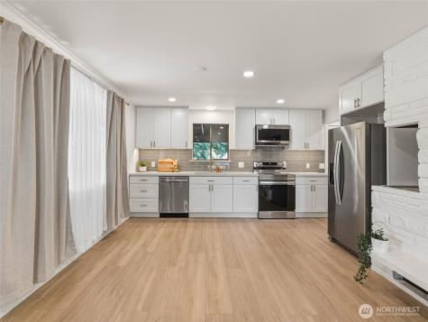 1366 SE SE High Ridge Court Port Orchard WA 98367