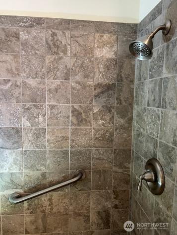13 Raistakka Road Rosburg WA 98643
