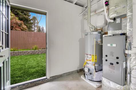 19326 66th Avenue W Lynnwood WA 98036
