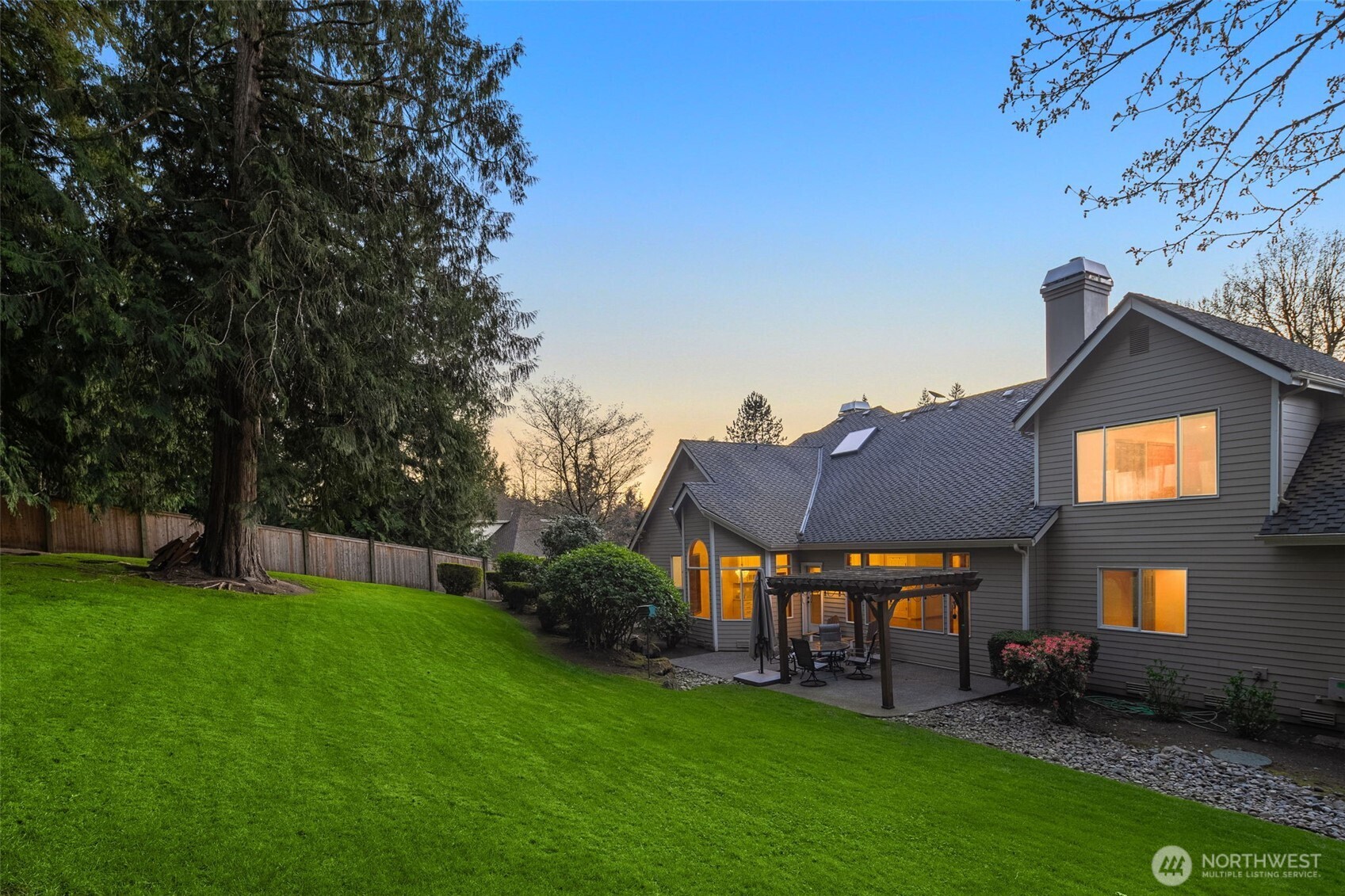 19619 NE 129th Way Woodinville WA 98077