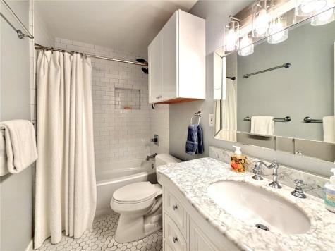 15934 SE 41st Place Bellevue WA 98006