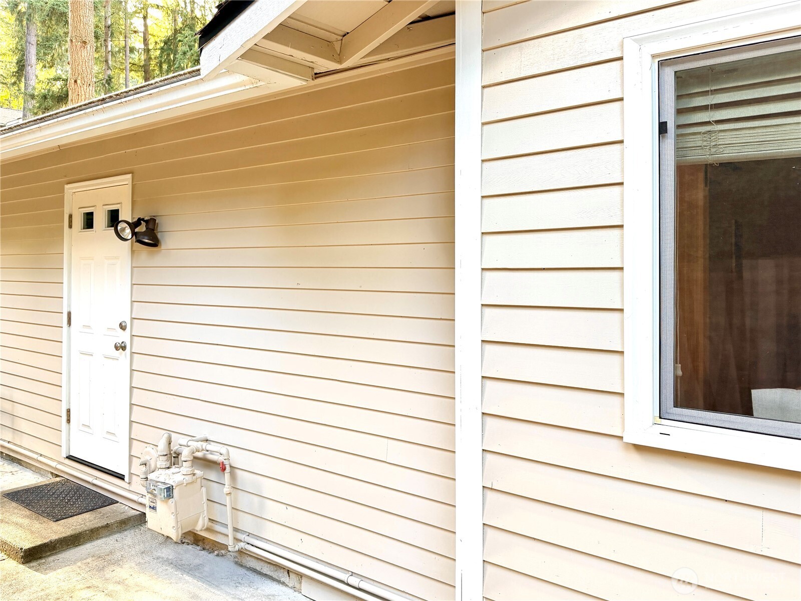 15934 SE 41st Place Bellevue WA 98006