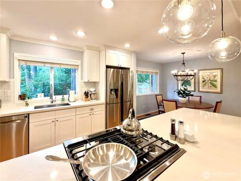 15934 SE 41st Place Bellevue WA 98006