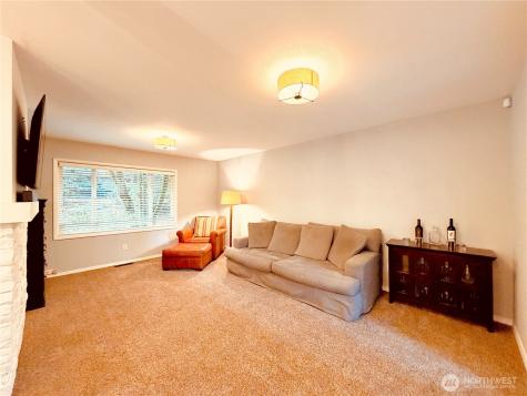 15934 SE 41st Place Bellevue WA 98006
