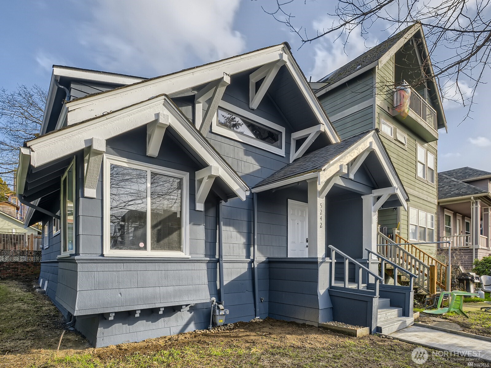 5242 11 Avenue NE Seattle WA 98105