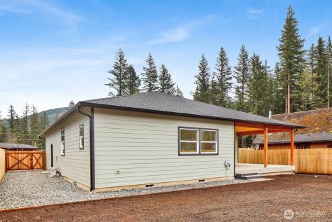 8679 Bell Court Maple Falls WA 98266