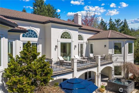 4145 Peregrine Point Way SE Sammamish WA 98075