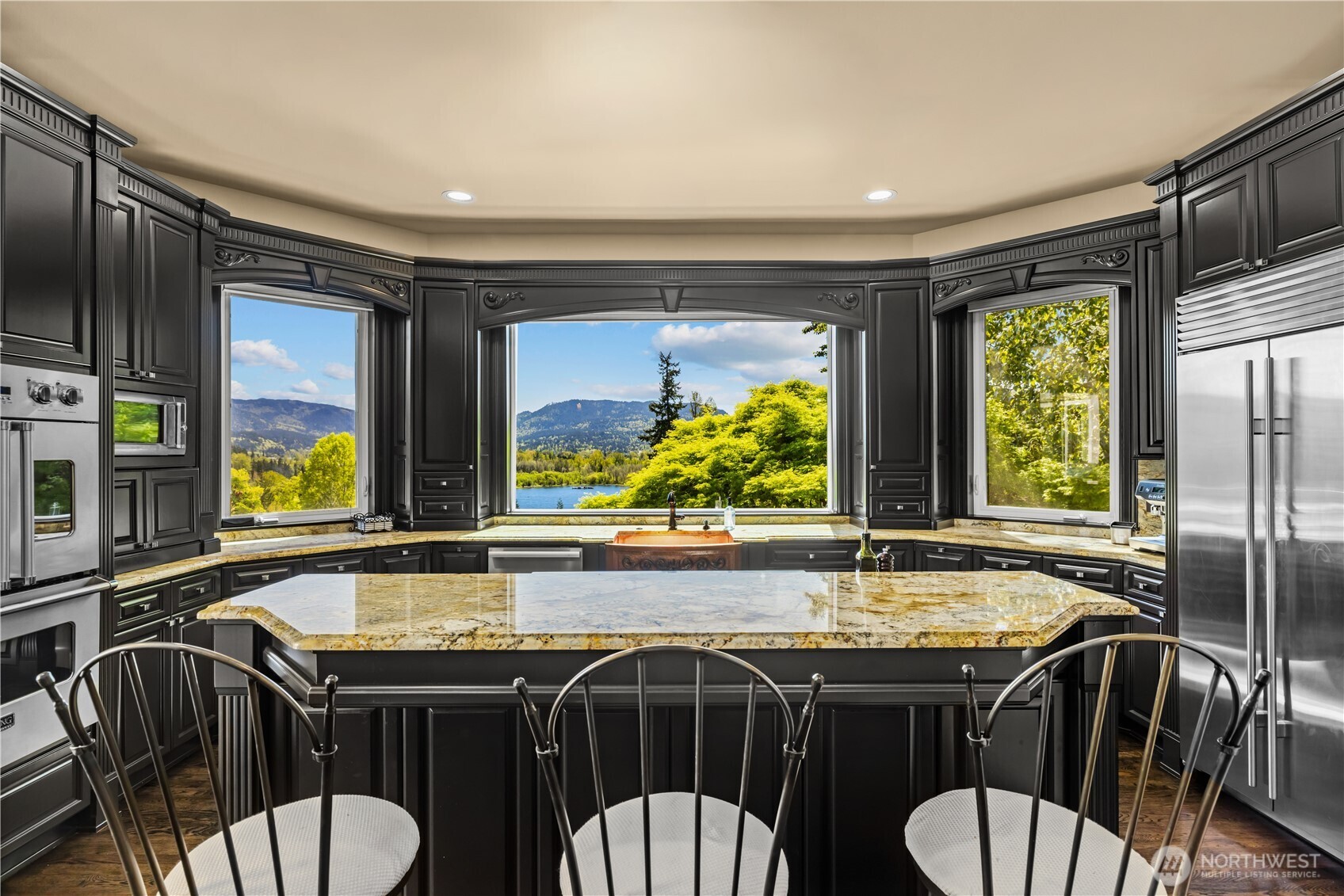 4145 Peregrine Point Way SE Sammamish WA 98075