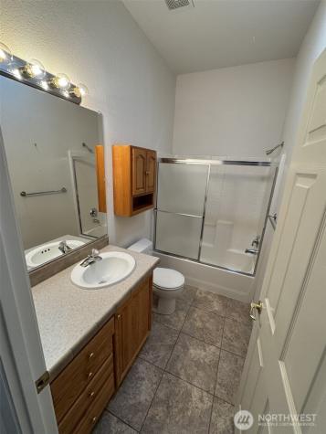 5702 90th Street Court E Puyallup WA 98371