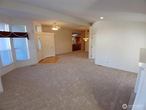 5702 90th Street Court E Puyallup WA 98371