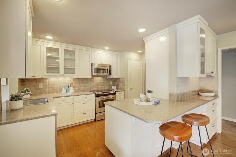 243 140th Avenue NE Bellevue WA 98005