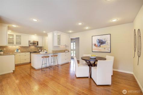 243 140th Avenue NE Bellevue WA 98005