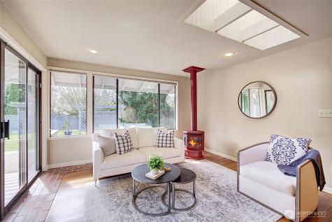 243 140th Avenue NE Bellevue WA 98005