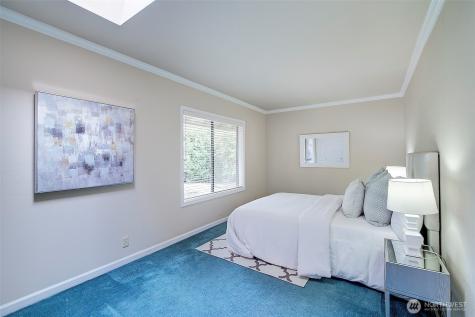 243 140th Avenue NE Bellevue WA 98005