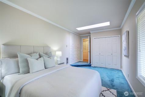 243 140th Avenue NE Bellevue WA 98005