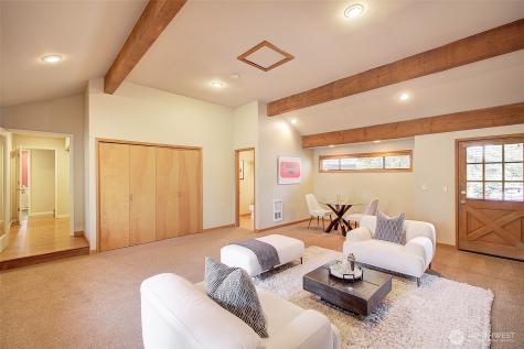 243 140th Avenue NE Bellevue WA 98005