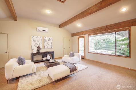 243 140th Avenue NE Bellevue WA 98005