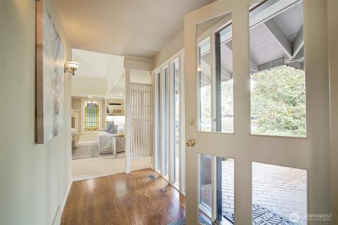 243 140th Avenue NE Bellevue WA 98005