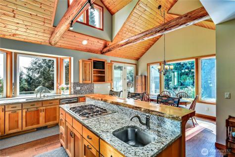 644 Bywater Way Port Ludlow WA 98365