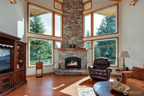 644 Bywater Way Port Ludlow WA 98365