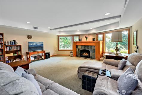 644 Bywater Way Port Ludlow WA 98365