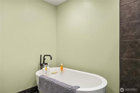 6702 77th Street W Lakewood WA 98499