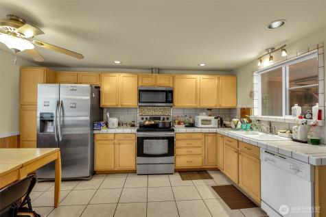 622 141st Street S Parkland WA 98444