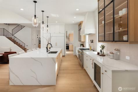 1917 166th Place NE Bellevue WA 98008